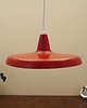 lampy wiszące Duńska lampa wisząca z czerwonego metalu, lata 60. 1