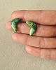 kolczyki z masy plastycznej Kolczyki handmade z efektem jadeitu  zakrzywione sztyfty z drobinkami złota 3