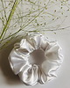 gumki do włosów Satynowa gumka do włosów scrunchie Biała RÓŻNE MODELE 2