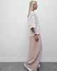 spodnie materiałowe damskie Tkaninowe spodnie boucle z zakładkami - Powder pink 2