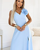 sukienki maxi damskie 669-2 Sukienka maxi na wesele z kwiatem na ramieniu i rozcięciem - błękitna 2