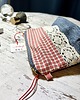 kosmetyczki Jeansowa kosmetyczka z koronką MISS 7