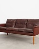 sofy i szezlongi Sofa skórzana, lata 60, designer: Hans Olsen, produkcja: CS M 1