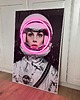 grafiki i ilustracje Retro Plakat LED Neon Astronautka w Ramie Vintage Dekoracja Ścienna 2