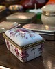 świeczniki i świece Świeca sojowa vintage porcelanowe puzderko 1