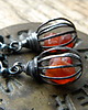 kolczyki wire wrapping surowe bursztyny w klatkach 1