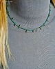 chokery BOHO delikatny naszyjnik z drobnych szmaragdowych koralików z przywieszkami 9