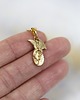 wisiory Mini amulet z lecącym smokiem złocone srebro 7