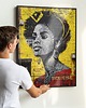 plakaty Plakat portret kobiety street art do salonu żółto-biały 2