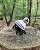 figurki i rzeźby Jesienny pająk w czapce dzianinowej 6