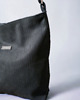 torby na ramię Zamszowa torebka worek z frędzlami. Duża czarna torebka na ramię 1