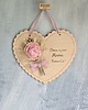 Ozdoby na ścianę Prezent na Dzień Mamy - drewniane serce z grawerem i kwiatami 1