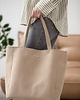 torby na ramię Shopper BASIC z nubuku tapicerskiego w kolorze beżowym 1