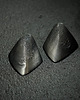 kolczyki srebrne Duże kolczyki romby na sztyftach z ciemnego srebra, oksydowane 4