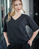 t-shirt damskie Czarna bawełniana koszulka V-neck 2