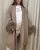 płaszcze damskie Dzianinowy płaszcz z futrem BEIGE 4
