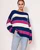 swetry damskie  Oversize'owy sweter w paski - SWE299 kobalt/róż/ecru MKM 3