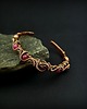 bransoletki wire wrapping Miedziana bransoleta cuff z różowym turmalinem 1