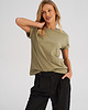 t-shirt damskie Koszulka damska REGULAR Heart oliwka 7