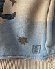 bluza bez kaptura damska Bluza oversize w print z krukami i złotymi gwiazdami na niebie S 7