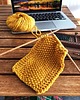 czapki damskie Żółta opaska merino twist 4