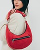 torby na ramię Mini HOBO z nubuku ekologicznego w kolorze czerwonym 3