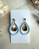 kolczyki z masy plastycznej Kolczyki Krople Frame  z liściem - błękitne LIMITED 2