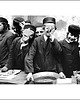 fotografia Fotografia z passe-partout; Świętujący Żydowskie chłopcy 1