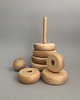 klocki i zabawki drewniane Drewniana zabawka edukacyjna piramidka z kulką 2