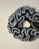 gumki do włosów Brown & blue crochet scrunchie. 5
