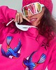 bluza z kapturem damska Bluza fuksja damska z kapturem z jaskółkami 3