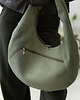 torby na ramię Torba HOBO OVAL w kolorze oliwki z nubuku tapicerskiego 2