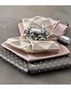 broszki Brosza z trójwymiarową wstążką z diamencikami New 6