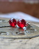 kolczyki wire wrapping Lśniąca czerwień   kropki - sztyfty 3