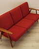 sofy i szezlongi Sofa czerwona CIGAR, duński design, lata 60, Hans J. Wegner, Getama 3