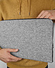 etui na laptopa POKROWIEC NA LAPTOPA z filcu czarny zamek macbook 8