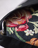 torby na ramię Czarna patchworkowa boho bag w kwiaty 1