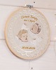 kartki, zaproszenia na chrzest Haftowana personalizowana pamiątka chrztu w oprawie 20 cm 7
