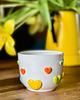 kubki Kubek ceramiczny z kolorowymi serduszkami 1