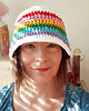 kapelusze damskie Tęczowy BUCKET HAT 2