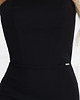 sukienki midi damskie 642-1 Gorsetowa ołówkowa sukienka midi z odkrytymi ramionami - czarna 4
