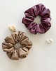 gumki do włosów Scrunchie Diana z ekoskóry w śliwkowym kolorze 2