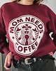 bluza bez kaptura damska Bordowa Damska  Bluza oversize MOM NEEDS COFFEE 1