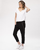 spodnie materiałowe damskie Spodnie z lamówką Nero Look 202 czarne 2