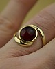 pierścionki złote Złoty pierścionek z wiśniowym bursztynem pr. 585 1