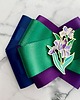 broszki Brosza z kolekcji IRYS z wiosennym kwiatem Irysa 1