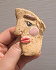 broszki Broszka ceramiczna Abstrakcyjna Twarz 2