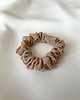 gumki do włosów Jedwabna beżowa gumka do włosów Beige Silk z odwiązywanymi uszkami 3