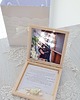 kartki scrapbooking Kartka ślubna w drewnianym pudełku i torebką 5