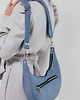torby na ramię Mini HOBO z nubuku ekologicznego w kolorze dżinsowym 5